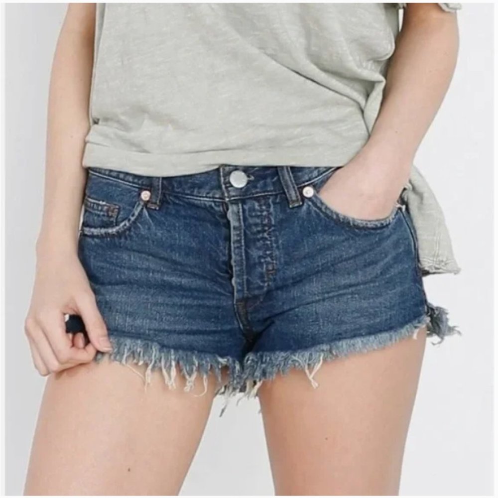Free People We the Free relaxed cut off denim‎ shorts 27